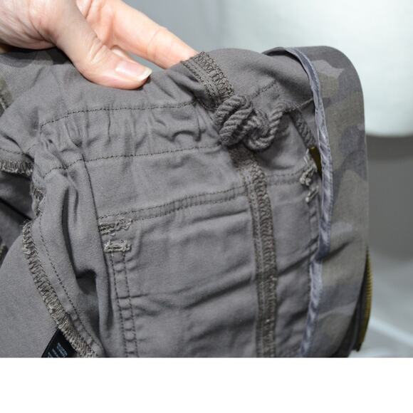 Express Woman's Full Zip Camo Military Utility Jacket Size XS - Picture 9 of 9